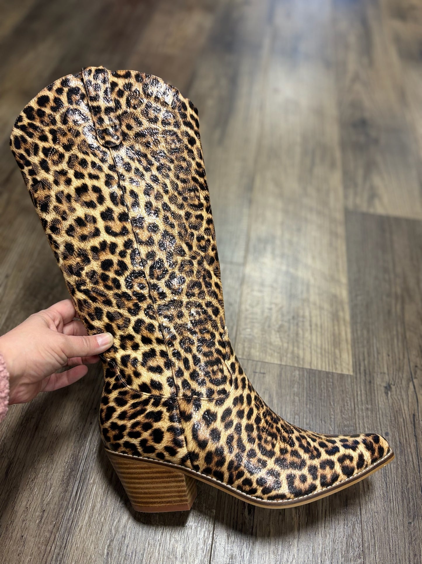 HATS OFF BOOT