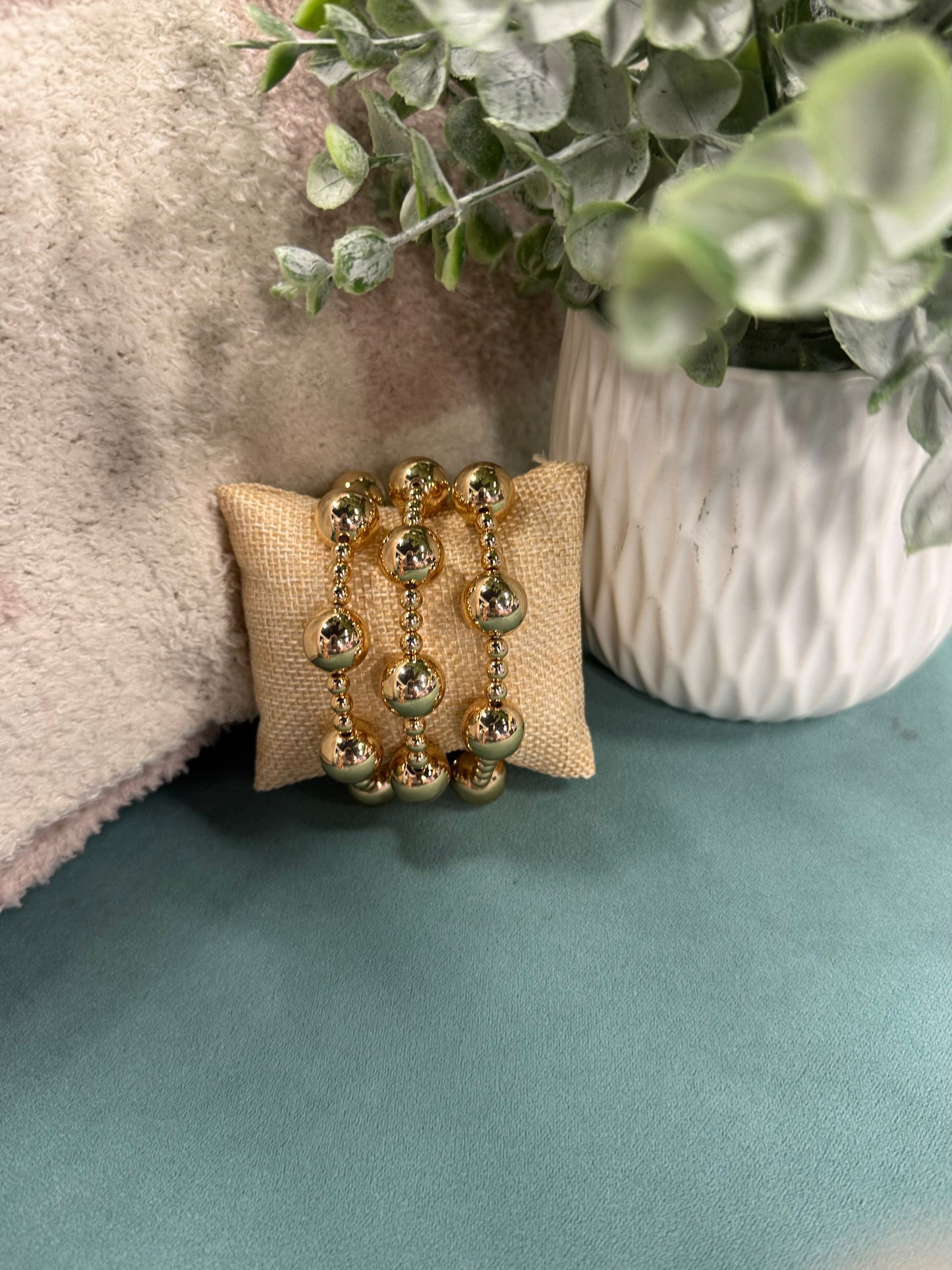 WATER RESISTANT BALL BRACELET