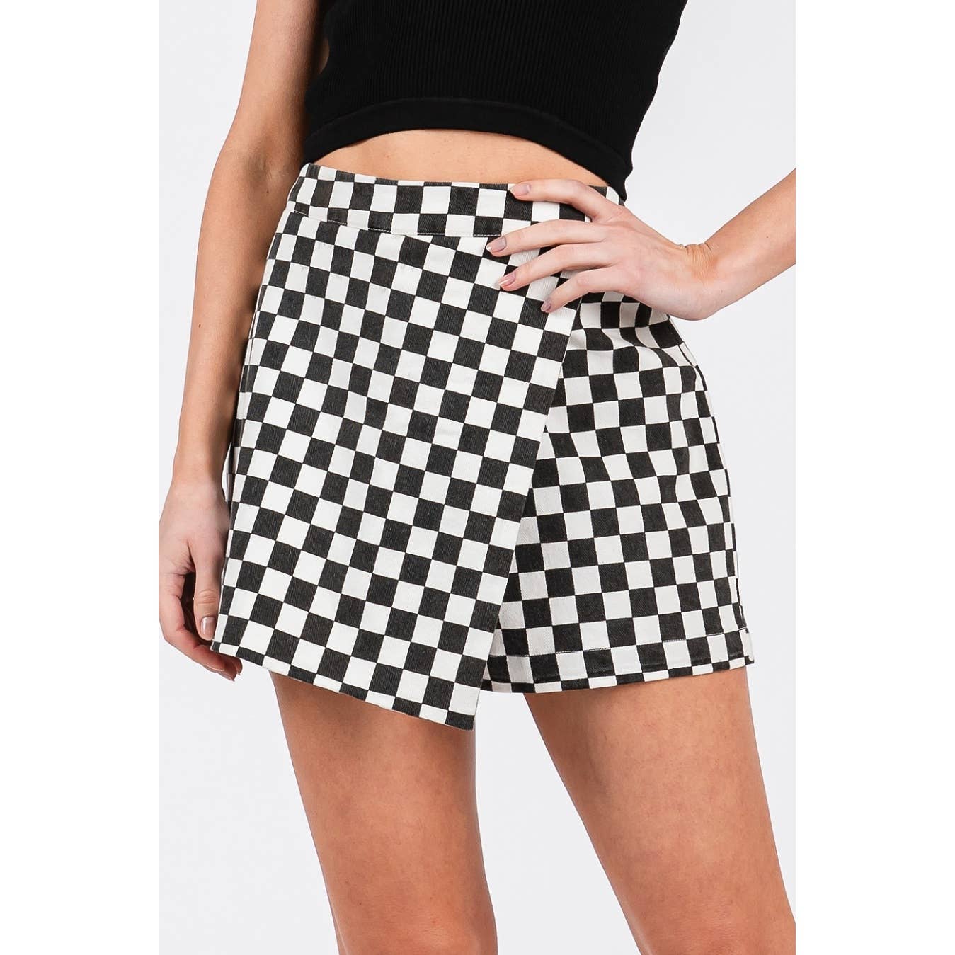 CHECKERED OUT SKORT