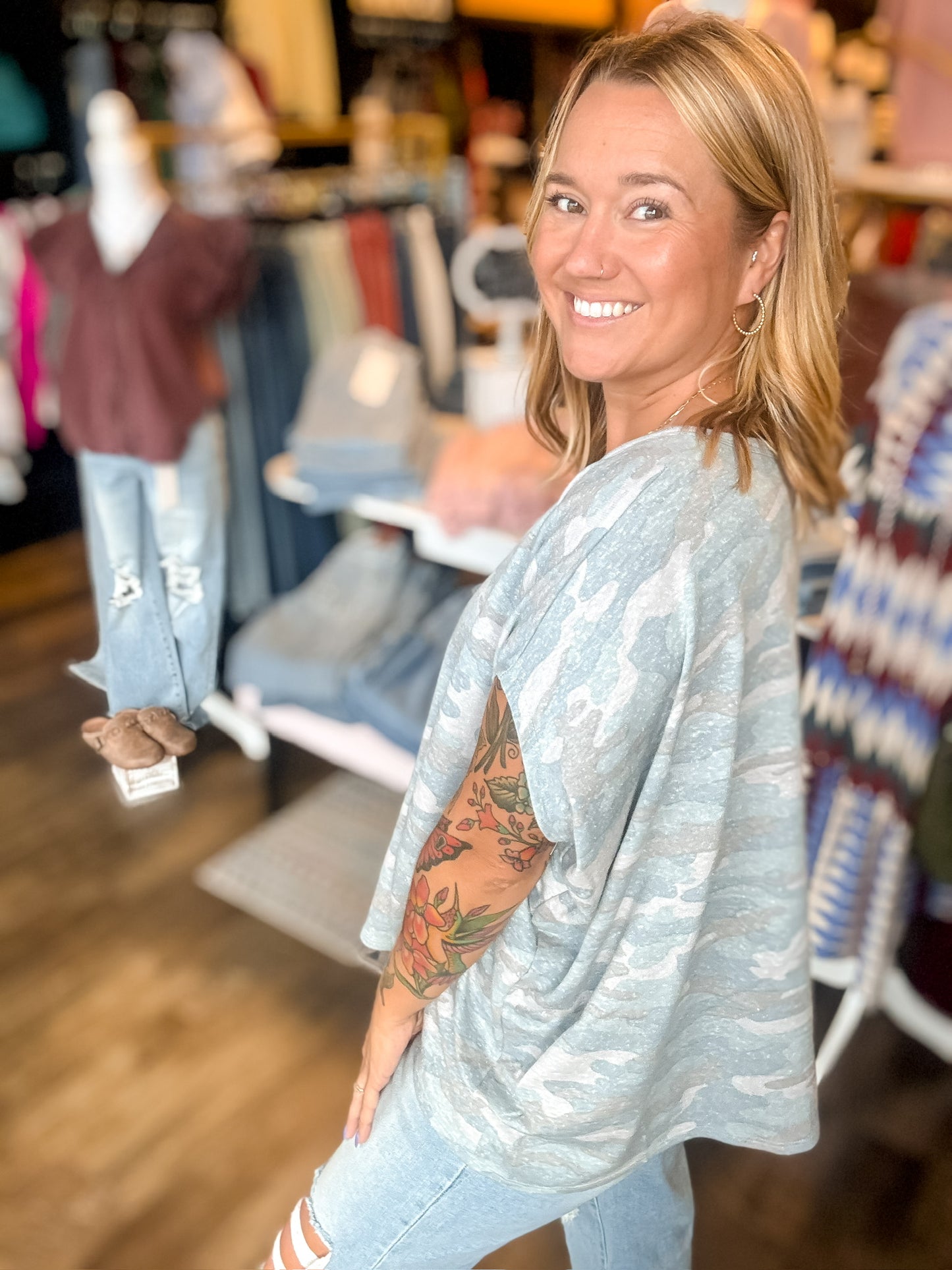 CAMO TEE