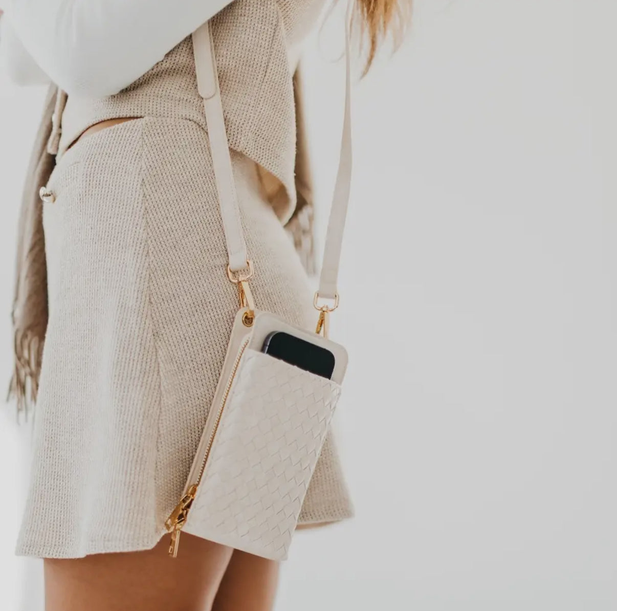 DOUBLE DUTY CROSSBODY