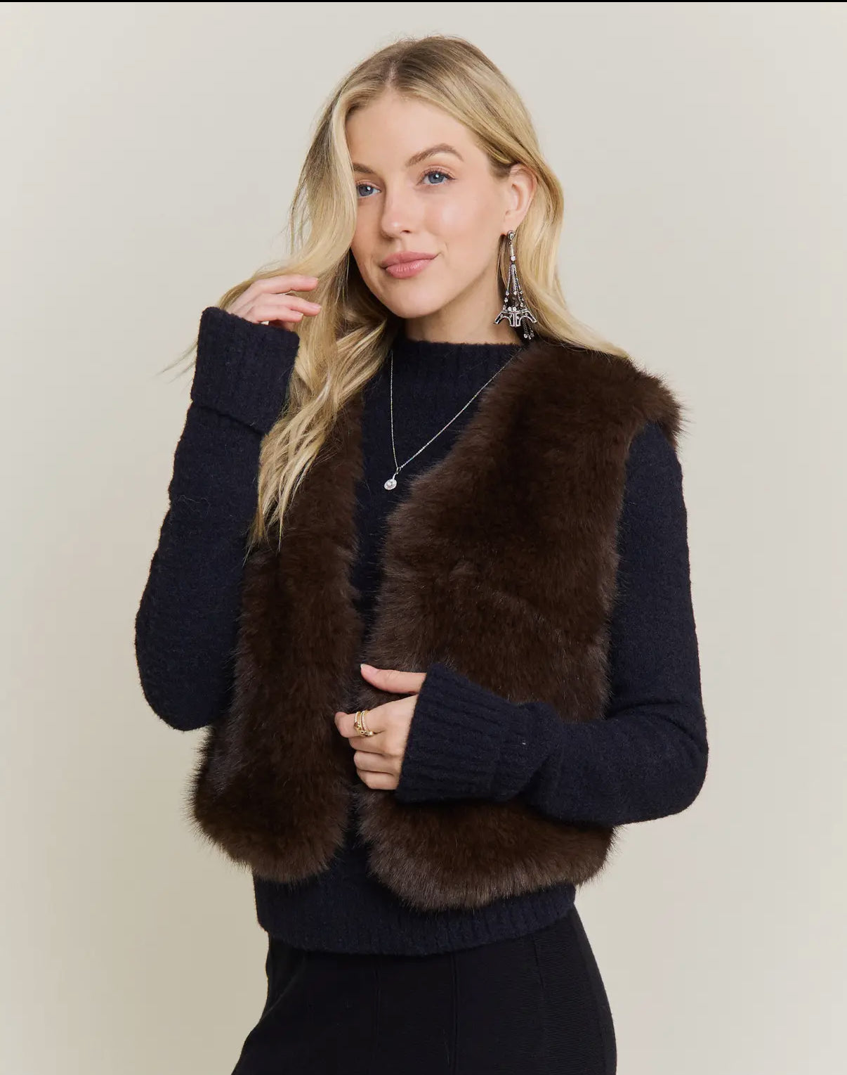CROP FUR VEST