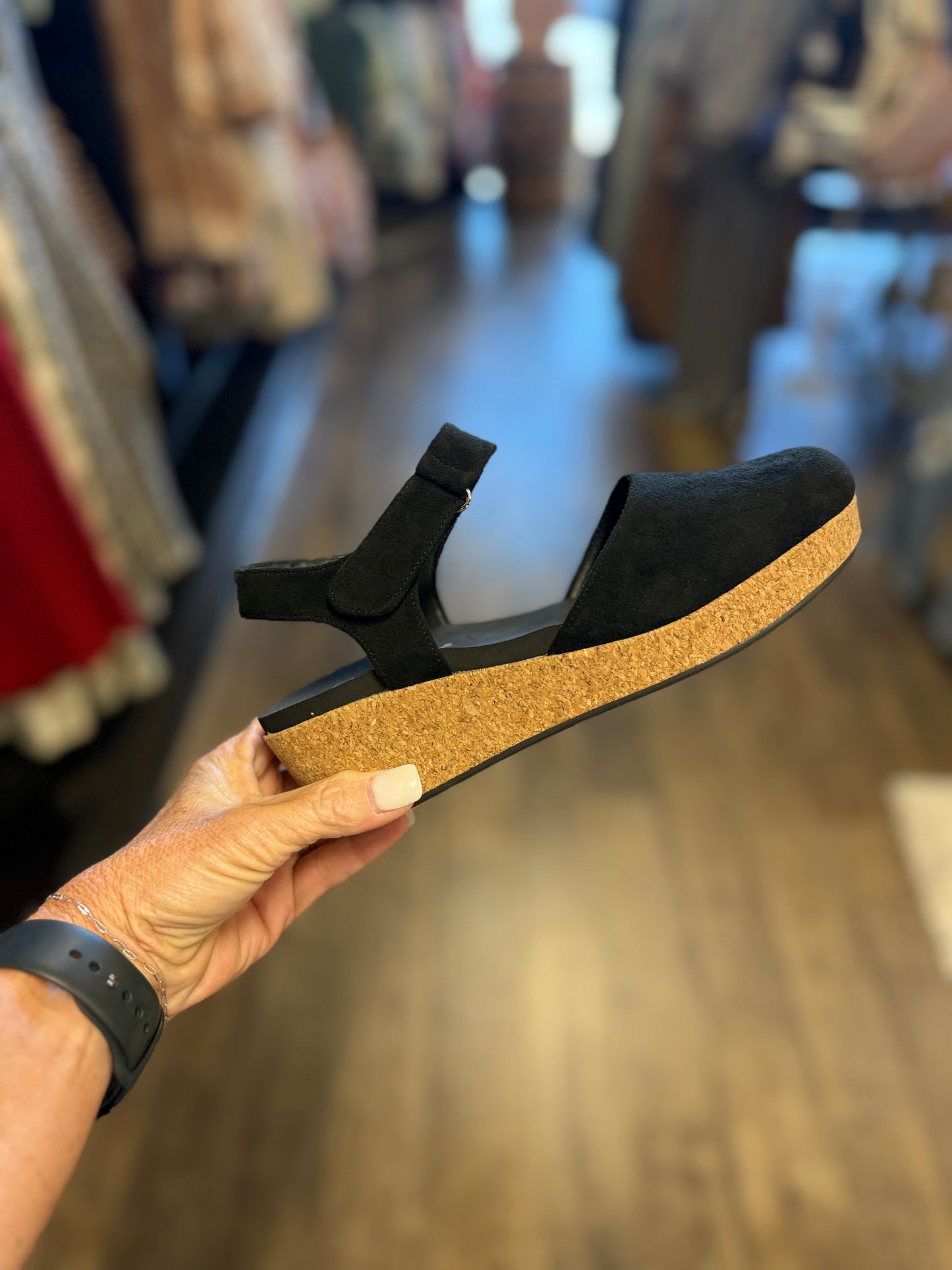 ALL IN WEDGE CLOG