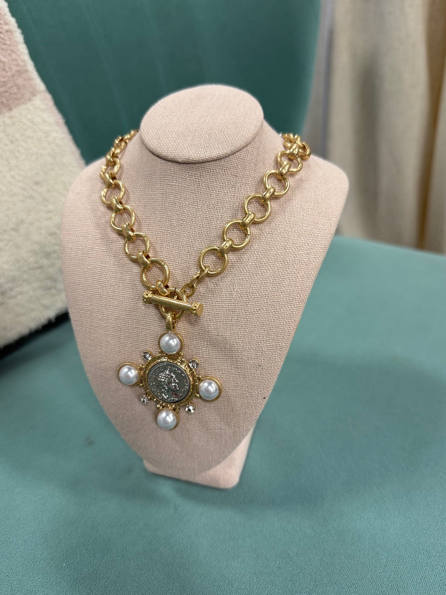 BOLD PIECE NECKLACES