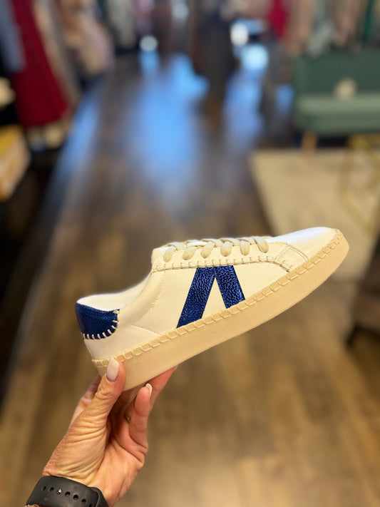 FRIEND ZONE SNEAKER
