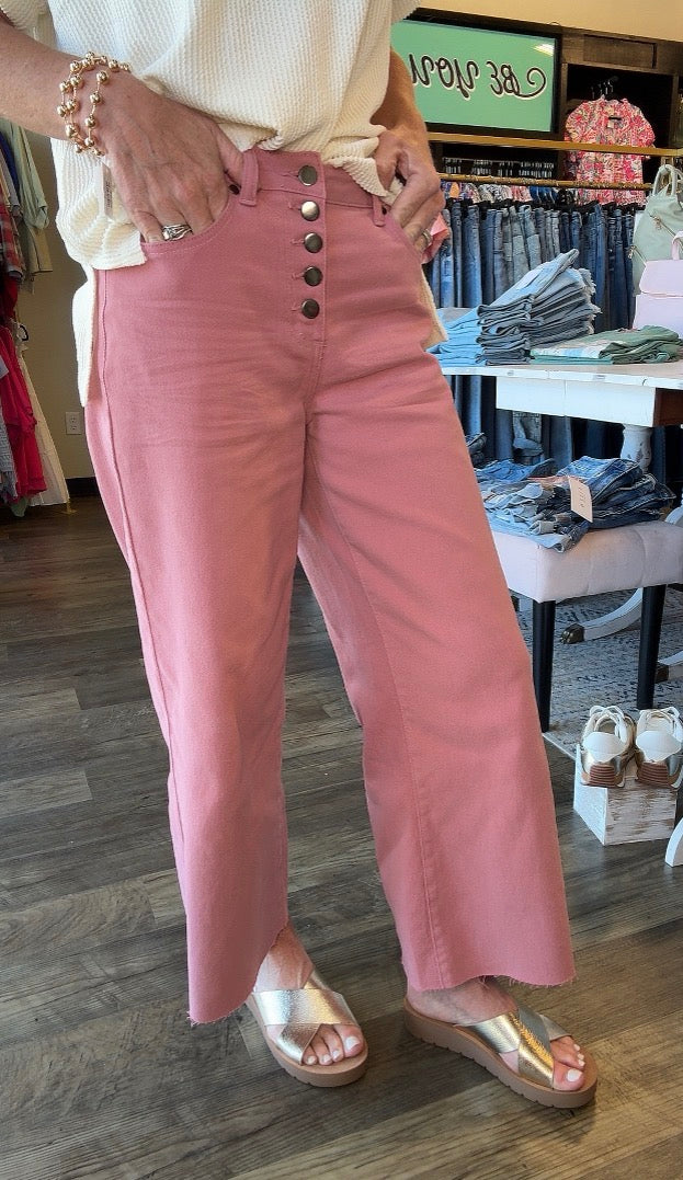 STRAIGHT FORWARD BUTTON DOWN