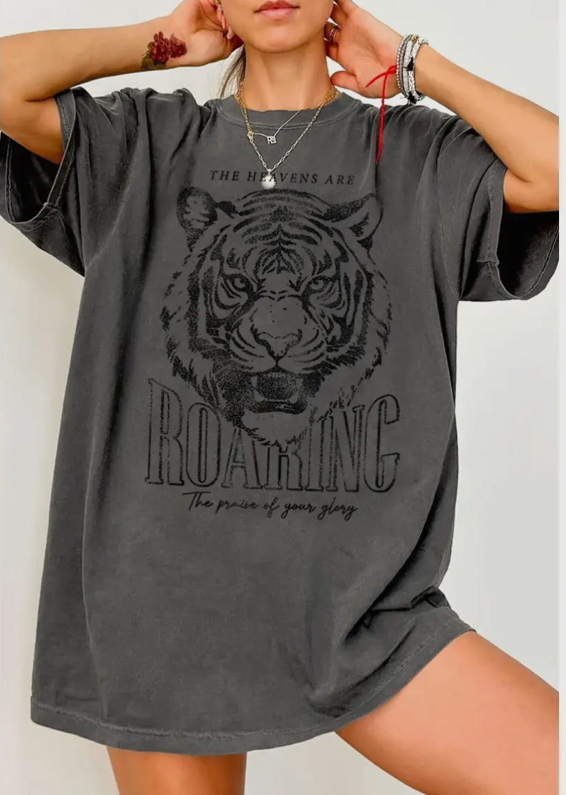 ROARING TIGER TEE