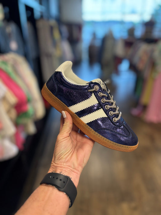 HEADS UP SNEAKER