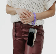 Load image into Gallery viewer, WRISTLET PHONE CHAIN
