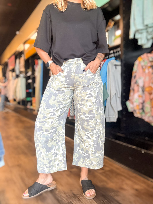 CAMO BARREL DENIM