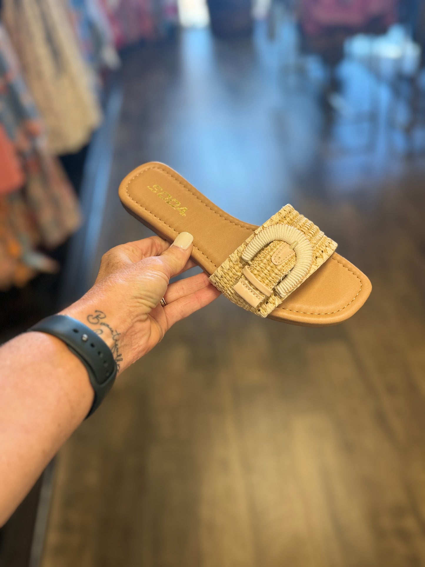 SARAH SANDAL