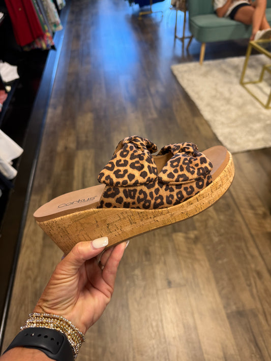 BOWED UP SANDAL