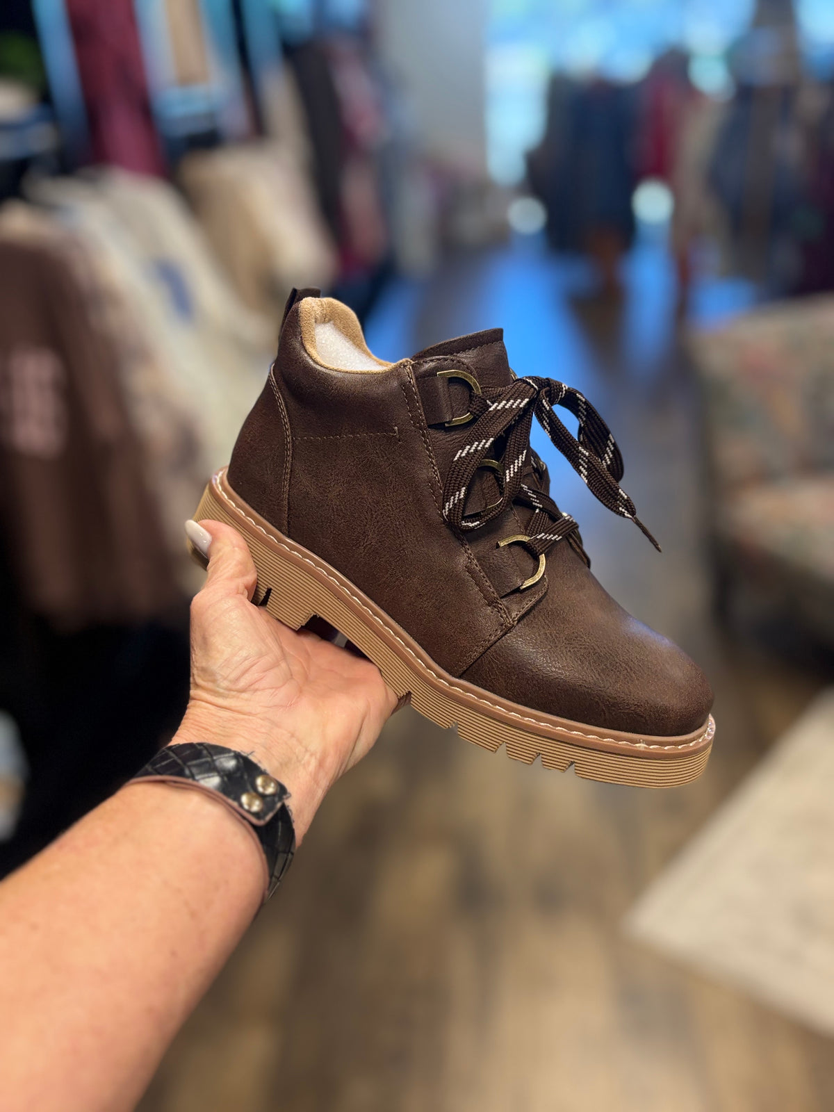 CAMPFIRE BOOTS