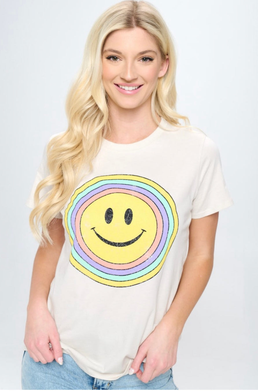 RAINBOW HAPPY FACE GRAPHIC TEE